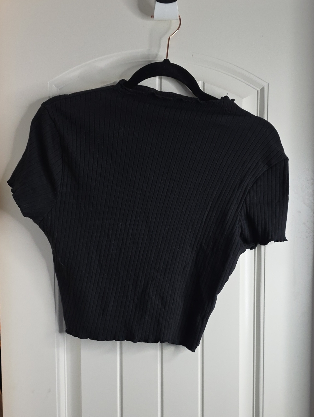 SHEIN Black Ribbed Short Sleeve Crop Top
